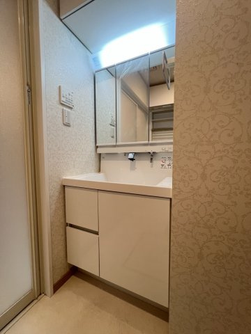 須磨寺町丁目貸家の洗面所