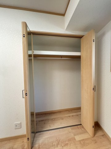 須磨寺町丁目貸家の収納