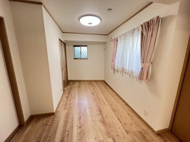 須磨寺町丁目貸家の寝室