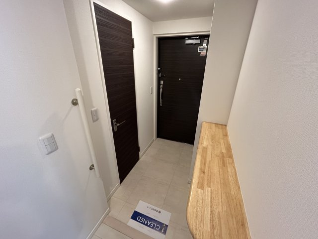 コンフォリア川口本町の玄関|※別号室参考写真