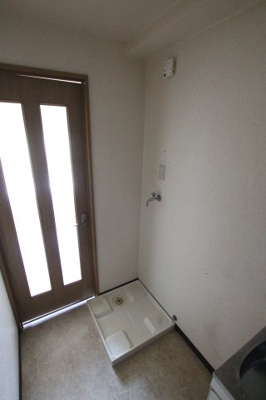 【設備】 | 扇屋ビル | 室内洗濯機置場