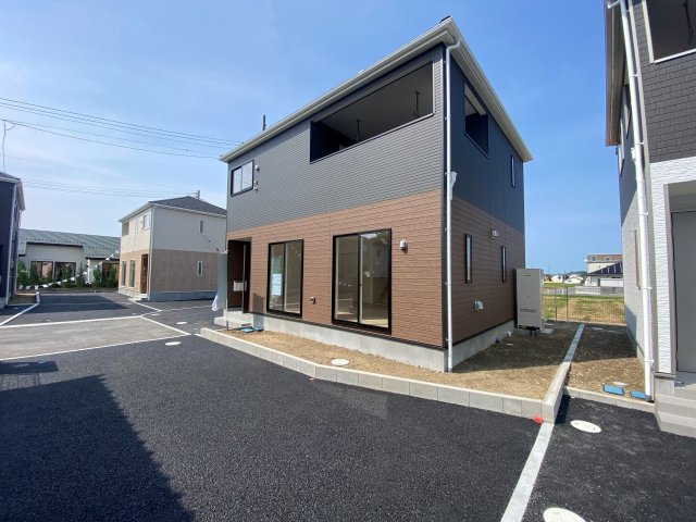 新築戸建・建売　南相馬市原町区本陣前第4　Cradle Garden　全6棟の外観|シックな外観で落ち着きのある戸建て！陽当たり良好です！