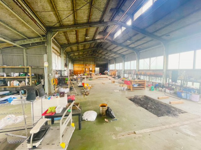 入間市西三ツ木中古住宅　倉庫+離れ付きの設備