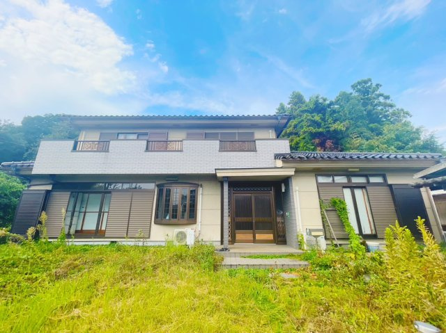 入間市西三ツ木中古住宅　倉庫+離れ付きの外観