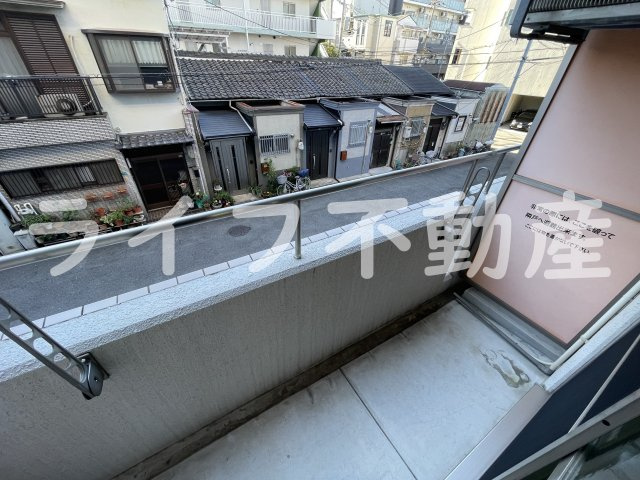 ルフォン今里のバルコニー|お洗濯にも便利なバルコニー付き