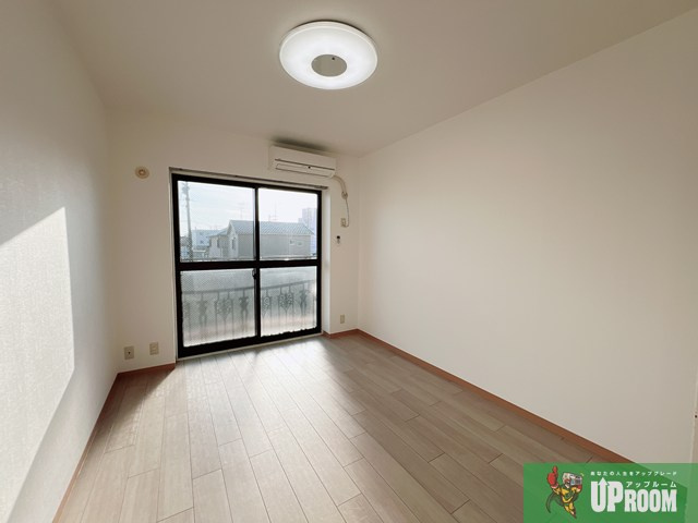 ユニオンハイツの居間・リビング