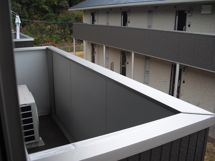 プログレスⅠA棟のバルコニー|陽当たり良好なバルコニーです♪