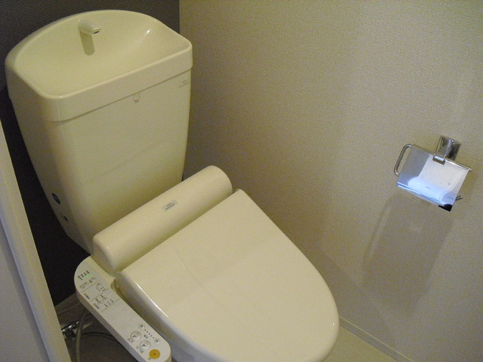 プログレスⅠA棟のトイレ|嬉しい温水洗浄便座付き♪