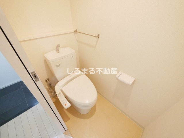 ジュネーゼグラン本町EASTのトイレ