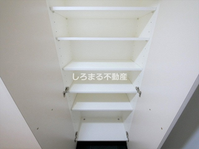 ジュネーゼグラン本町EASTの収納