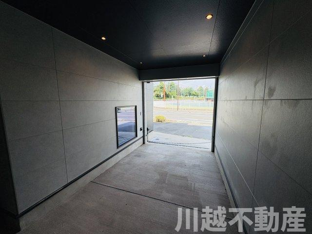 カブリオレ西大宮の駐車場