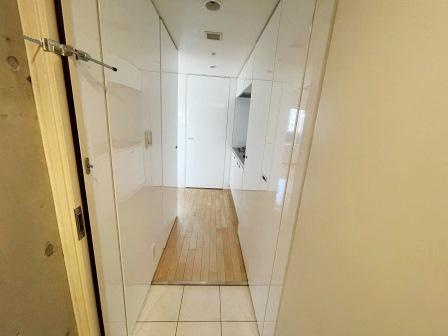 カスタリア大塚の玄関