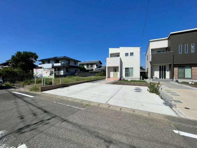 【前面道路含む現地写真】 | 伊勢崎市宮子町　新築住宅