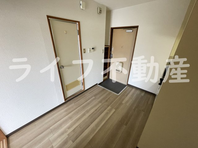 コーポ南野の居間・リビング|こちらの居間で趣味の時間をお楽しみください