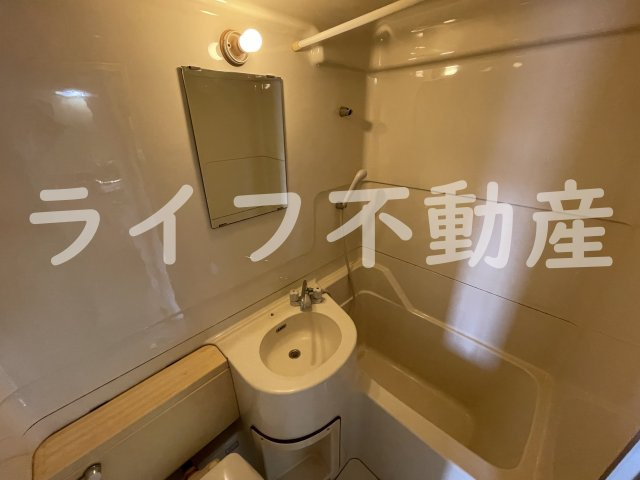 コーポ南野の浴室|きれいなお風呂です