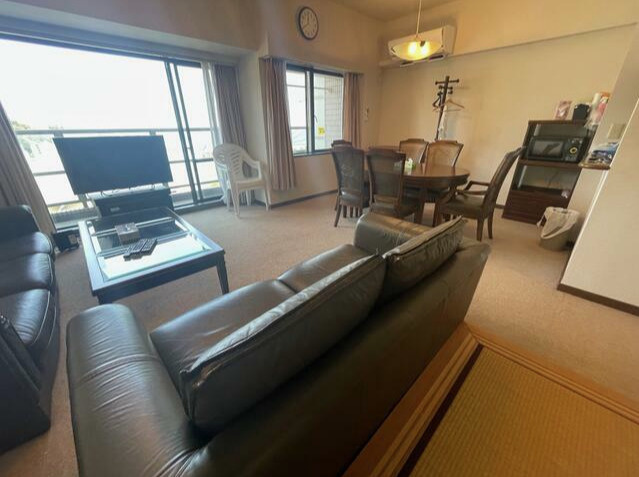 レジーナヴィラ熱海の居間・リビング