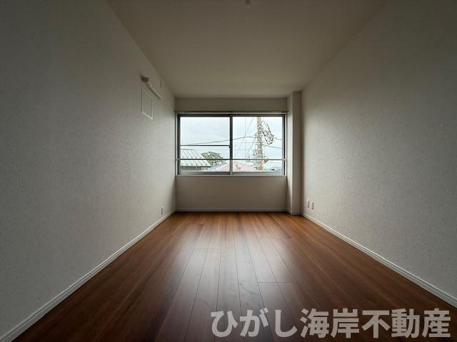 茅ヶ崎ガーデンハウス16の寝室|新規リフォーム完了！　7帖　洋室