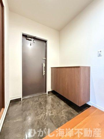 茅ヶ崎ガーデンハウス16の玄関|新規リフォーム完了！　玄関