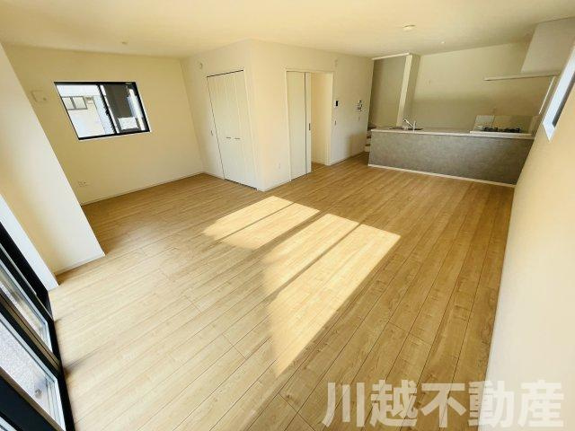 川越駅徒歩圏内　南西道路で日当たり良好の居間・リビング|ご希望の物件をお探しします