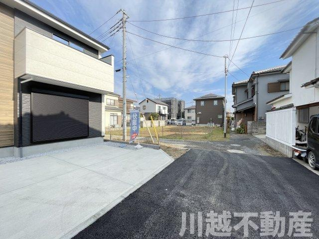 川越駅徒歩圏内　南西道路で日当たり良好の前面道路含む現地写真|その他比較物件もご案内可能です
