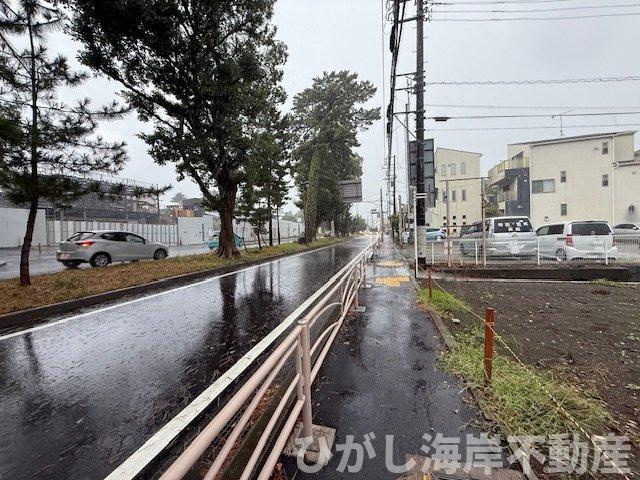 中郡大磯町西小磯　売地の前面道路含む現地写真|現地外観