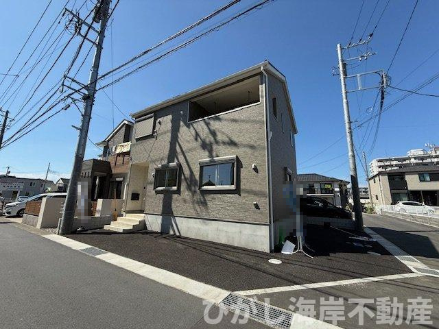 平塚市東真土１丁目　新築戸建　全４棟の前面道路含む現地写真|現地外観