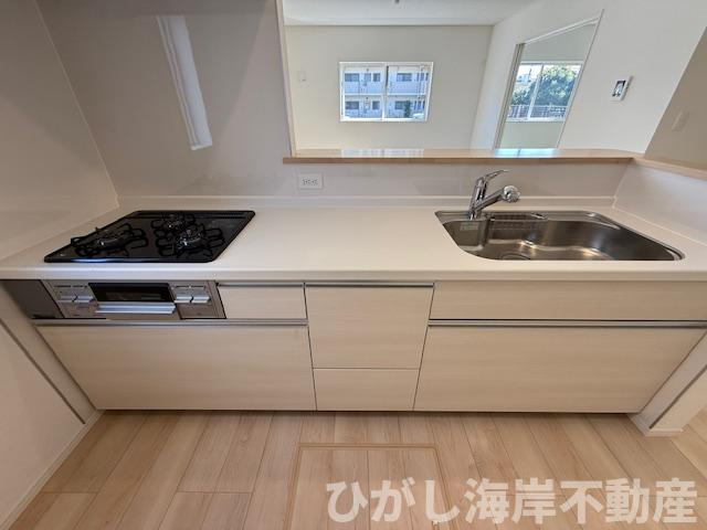 平塚市東真土１丁目　新築戸建　全４棟のキッチン|システムキッチン