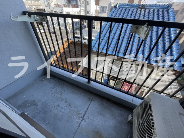 ピースハイツ長堂A棟のバルコニー|落ち着いた時間を過ごせるバルコニーです