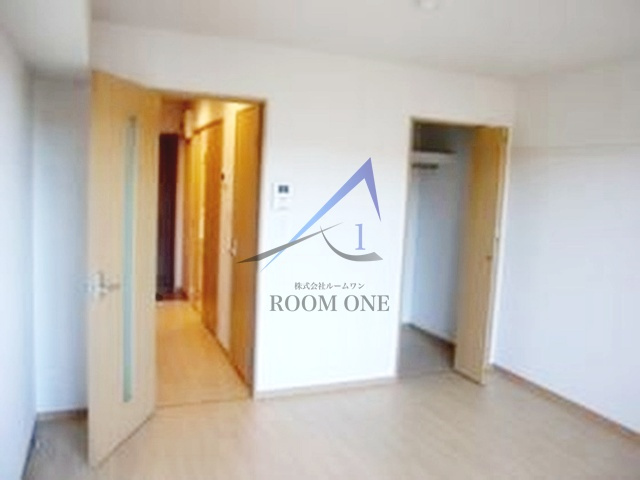 ルーブル蒲田南参番館の居間・リビング|洋室のお部屋です。