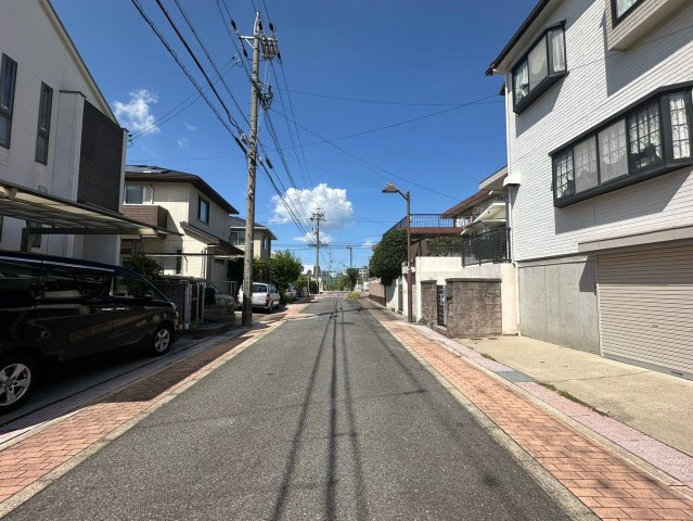 名東区大針二丁目戸建の前面道路含む現地写真
