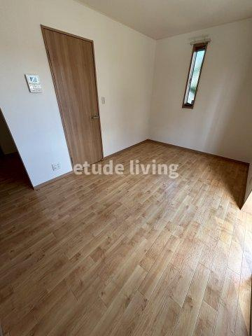 カーサテルセーロの洋室