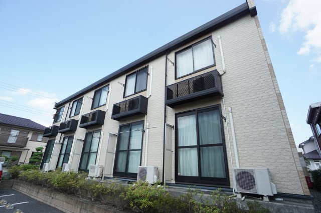 レオパレスISLANDⅡの外観