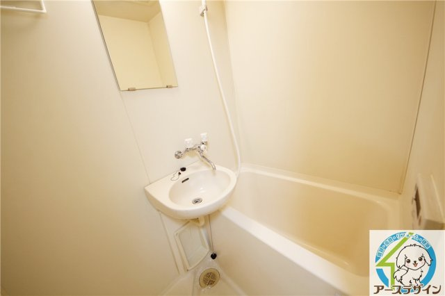 ベルゲンハイツ明石の浴室|※類似部屋