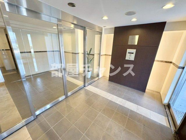 aLATO白壁(旧レジディア白壁)のエントランス