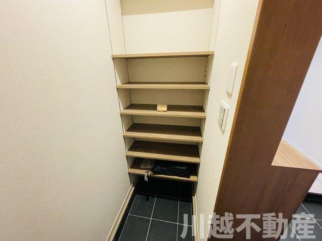 注文住宅のお手本になった展示場を家具付きフル装備で！の収納|当社で火災保険も取り扱っています