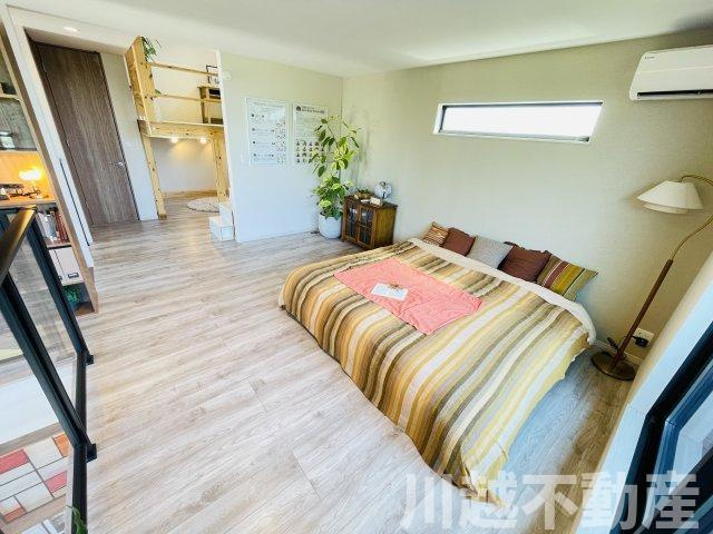 注文住宅のお手本になった展示場を家具付きフル装備で！の洋室|お金の事、教えます