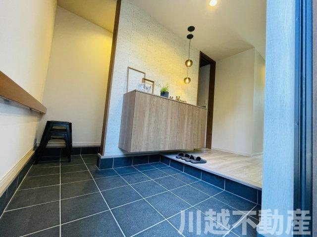 注文住宅のお手本になった展示場を家具付きフル装備で！の玄関|ご来店時に粗品プレゼントしています