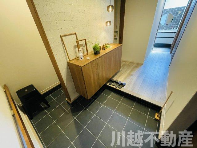 注文住宅のお手本になった展示場を家具付きフル装備で！の玄関|駅やご自宅からの送迎賜ります
