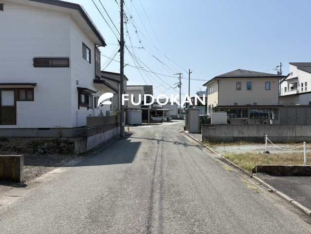 天童市本町二丁目【中古住宅】の前面道路含む現地写真|前面道路
