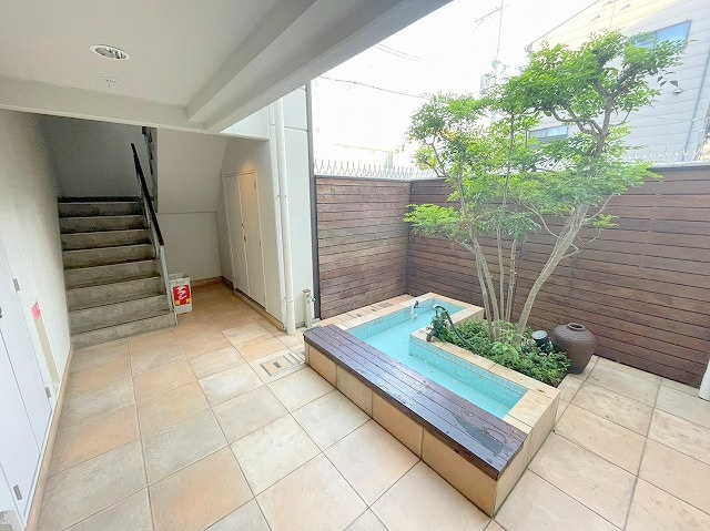 サングリエGのエントランス