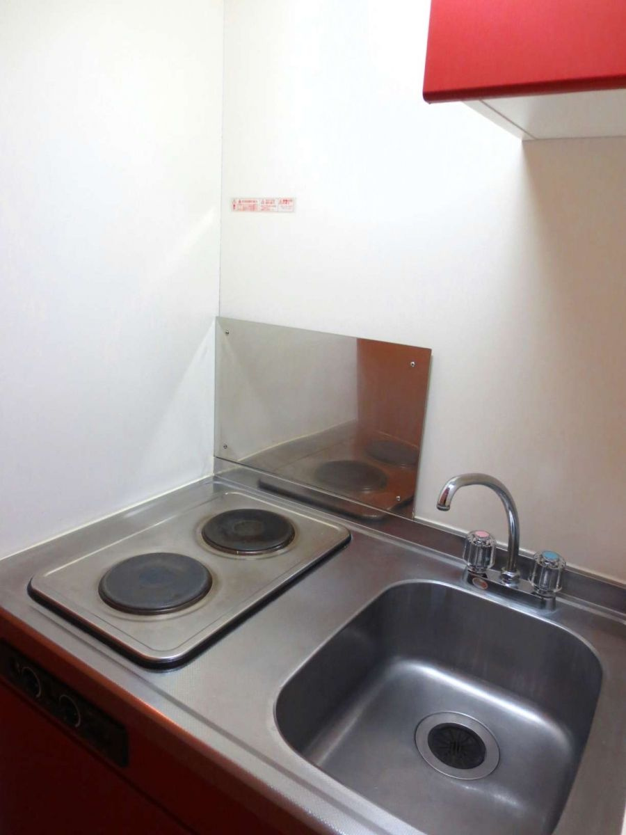 レオパレスパインブルームⅡのキッチン