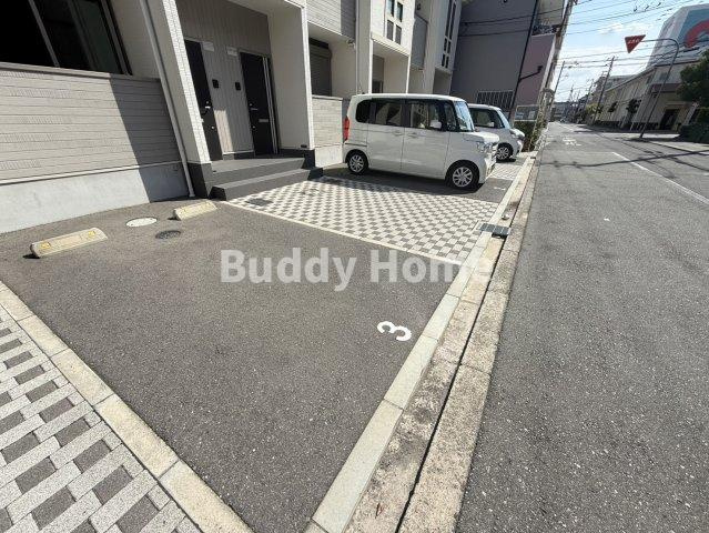 アセーボフロールの駐車場