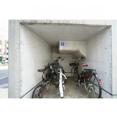 【外観】 | ＯＣＴＯＦＯＬＩＡ | 駐輪場