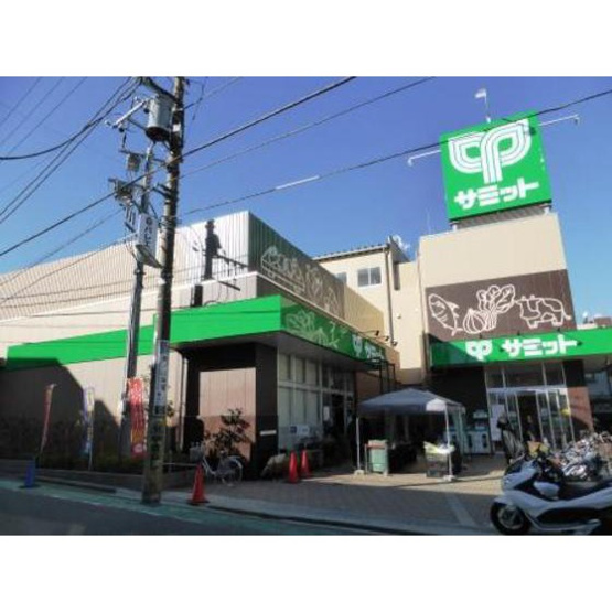 【周辺】 | ＰＲＥＳＥＮＴ・晴 | スーパー「サミットストア下馬店まで525ｍ」