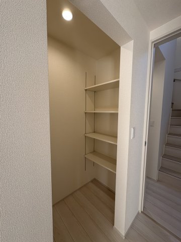 秦野市下大槻新築戸建て　2号棟の洋室|スタンダードな洋室です