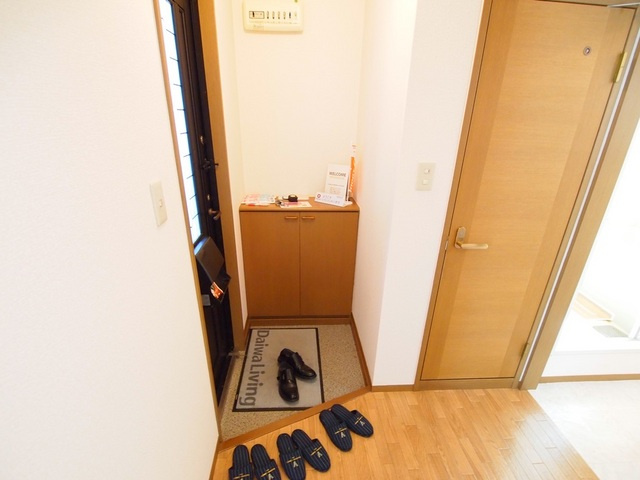 スペースＭＨＭ　Ａ棟の玄関