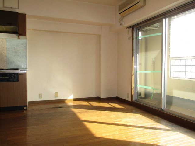 コーポ睦の居間・リビング