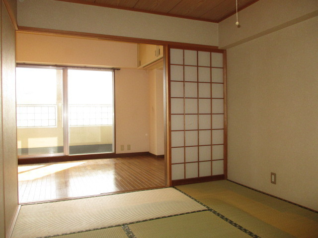 コーポ睦の居間・リビング