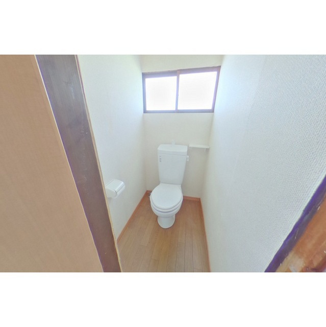 野一色８丁目貸家のトイレ