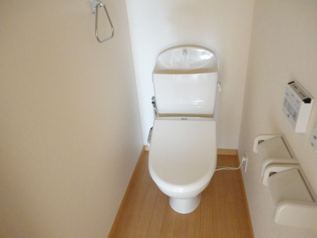 コーポ・シュウのトイレ|シャワー付トイレ